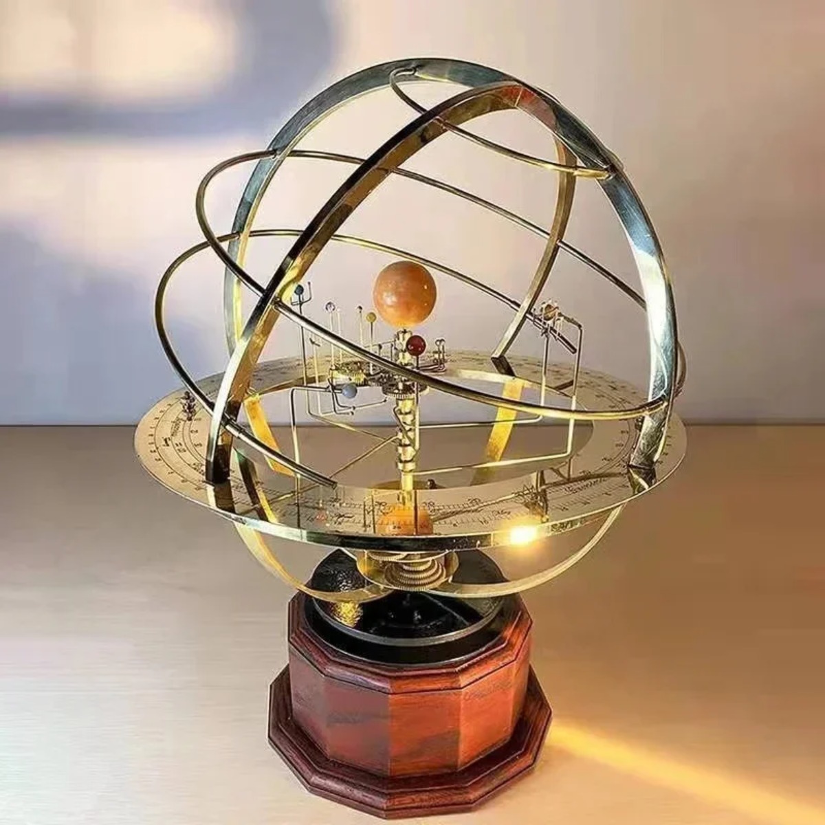 Mechanisch model van het zonne - Solar System Orrery recensie en prijs